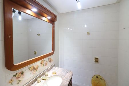 Apartamento para alugar com 155m², 5 quartos e 2 vagasLavabo