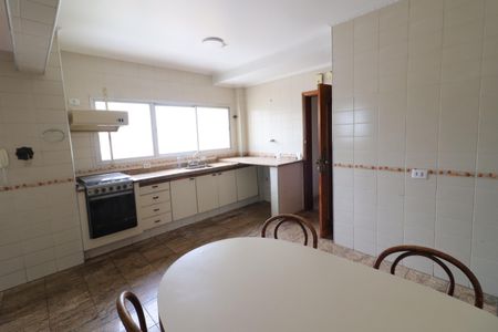 Apartamento para alugar com 155m², 5 quartos e 2 vagasCozinha