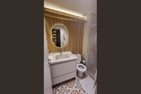 Banheiro de apartamento à venda com 1 quarto, 41m² em Cambuci, São Paulo