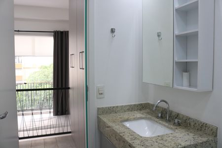 Banheiro de kitnet/studio para alugar com 1 quarto, 30m² em Perdizes, São Paulo