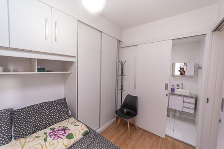 Quarto 1 de apartamento para alugar com 1 quarto, 37m² em Vila Penteado, São Paulo