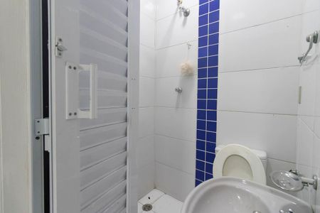 Banheiro de kitnet/studio para alugar com 1 quarto, 15m² em Vila Maria Baixa, São Paulo
