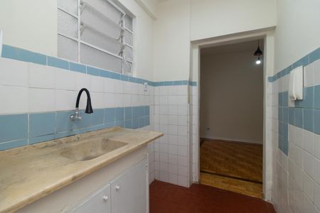 Apartamento à venda com 34m², 1 quarto e sem vaga Apartamento à venda com 34m², 1 quarto e sem vagaCozinha e Área de Serviço