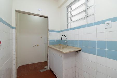 Apartamento à venda com 34m², 1 quarto e sem vaga Apartamento à venda com 34m², 1 quarto e sem vagaCozinha e Área de Serviço
