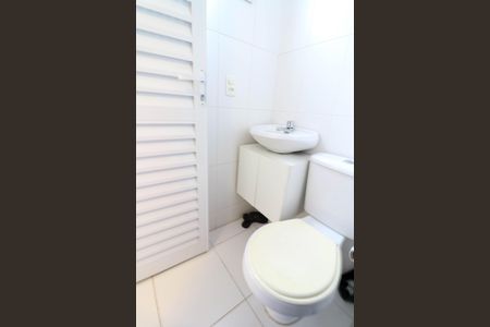 Apartamento à venda com 144m², 2 quartos e 2 vagas Apartamento à venda com 144m², 2 quartos e 2 vagasBanheiro de Serviço