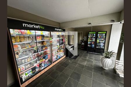 Apartamento para alugar com 69m², 2 quartos e sem vagaMercado