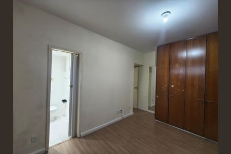 Apartamento para alugar com 75m², 2 quartos e 1 vaga