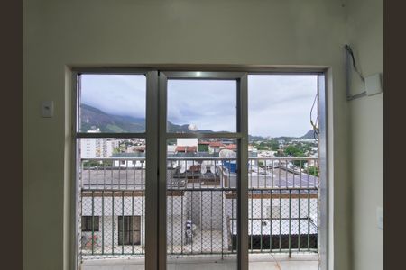 Apartamento para alugar com 75m², 2 quartos e 1 vaga