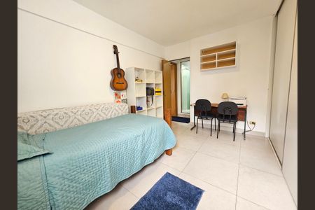 Apartamento à venda com 101m², 3 quartos e 1 vagaQuarto