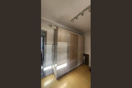 Quarto 1 de apartamento para alugar com 2 quartos, 65m² em São Sebastião, Porto Alegre