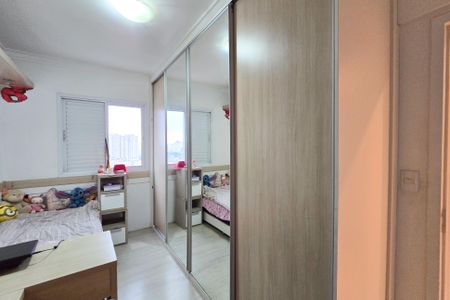 Apartamento à venda com 75m², 3 quartos e 2 vagasQuarto 2