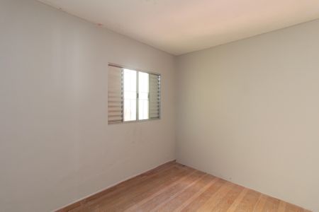 Quarto 1 de casa para alugar com 2 quartos, 80m² em Jardim Bartira, São Paulo