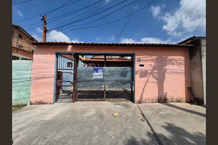Casa para alugar com 80m², 2 quartos e 3 vagasFachada