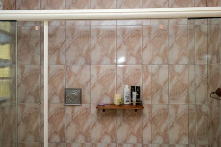 Casa para alugar com 197m², 5 quartos e 3 vagasBanheiro 2