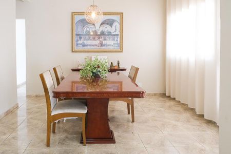 Sala de Jantar de casa para alugar com 5 quartos, 197m² em Essolândia, Nova Iguaçu
