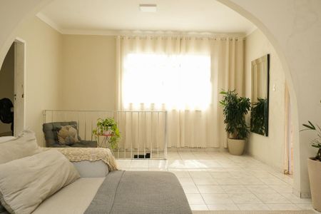 Casa para alugar com 197m², 5 quartos e 3 vagasSala de TV