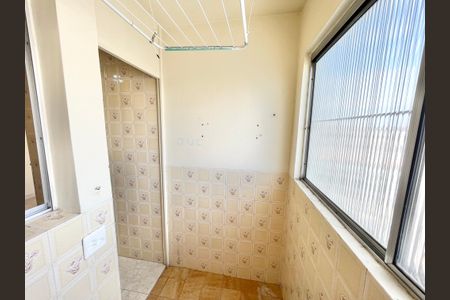 Apartamento à venda com 70m², 2 quartos e 1 vagaÁrea de Serviço