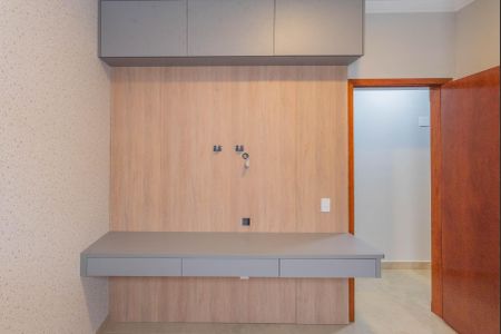 Casa de condomínio para alugar com 170m², 3 quartos e 4 vagasSuíte 2