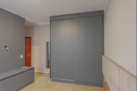 Casa de condomínio para alugar com 170m², 3 quartos e 4 vagasSuíte 1