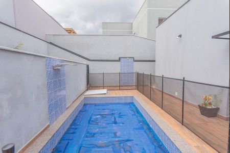 Casa de condomínio para alugar com 170m², 3 quartos e 4 vagasPiscina