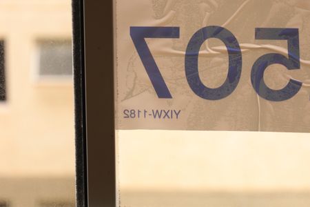 Apartamento para alugar com 42m², 2 quartos e sem vagaPlaca instalada na janela do imóvel (2ºandar) - Código da placa: YIXW-1182