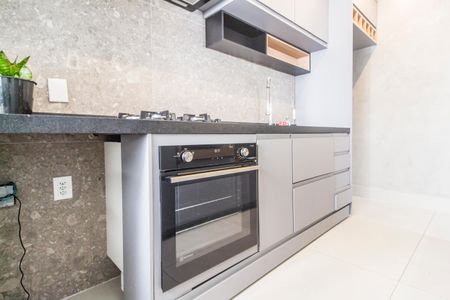 Apartamento para alugar com 71m², 2 quartos e 1 vagaÁrea de Serviço