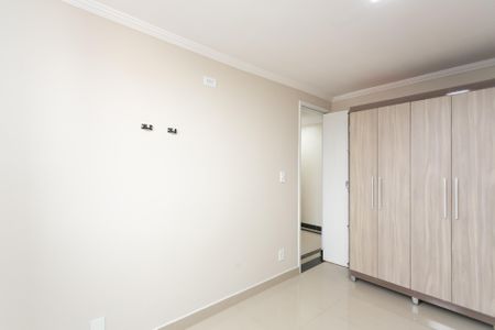 Quarto 1  de apartamento para alugar com 3 quartos, 75m² em Conjunto Habitacional A. E. Carvalho, São Paulo