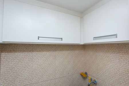 Apartamento para alugar com 75m², 3 quartos e 1 vagaÁrea de Serviço - Armário 
