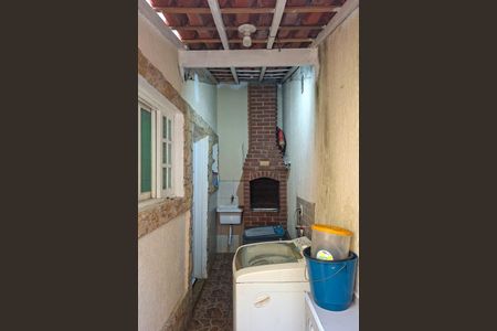 Casa para alugar com 112m², 2 quartos e 2 vagasQuintal