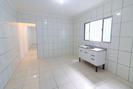 Cozinha de casa para alugar com 1 quarto, 50m² em Santa Maria, Osasco
