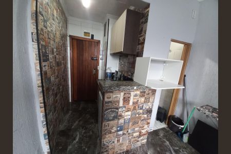 Cozinha de apartamento para alugar com 1 quarto, 15m² em Itararé, São Vicente