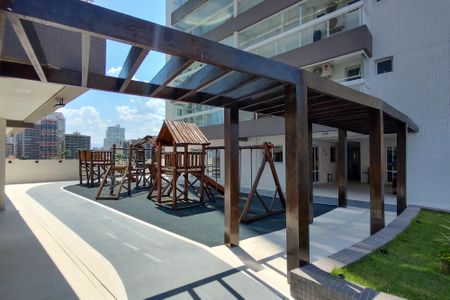 Apartamento para alugar com 119m², 3 quartos e 2 vagas Apartamento para alugar com 119m², 3 quartos e 2 vagasÁrea comum - Playground