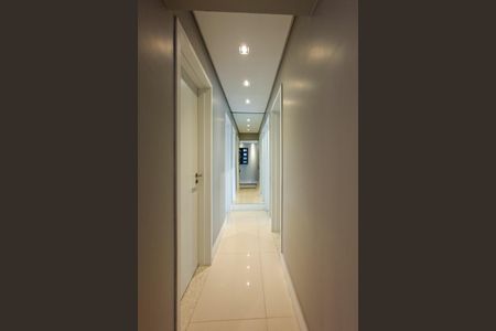 Apartamento para alugar com 119m², 3 quartos e 2 vagas Apartamento para alugar com 119m², 3 quartos e 2 vagasCorredor