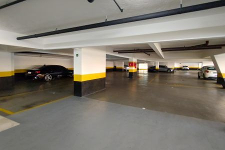 Apartamento para alugar com 119m², 3 quartos e 2 vagas Apartamento para alugar com 119m², 3 quartos e 2 vagasÁrea comum