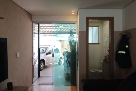 Casa para alugar com 114m², 3 quartos e 4 vagasSala