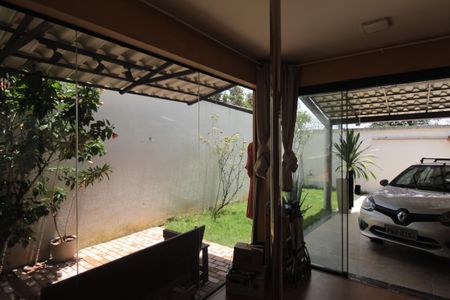 Casa para alugar com 114m², 3 quartos e 4 vagasEstudio