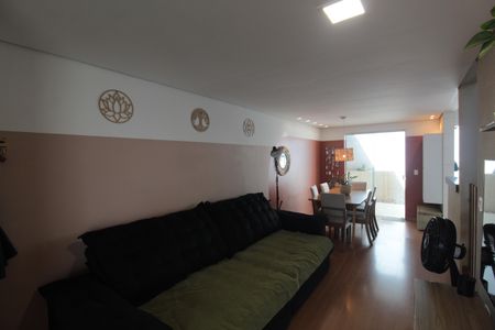 Casa para alugar com 114m², 3 quartos e 4 vagasSala