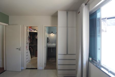 Casa para alugar com 114m², 3 quartos e 4 vagasSuite