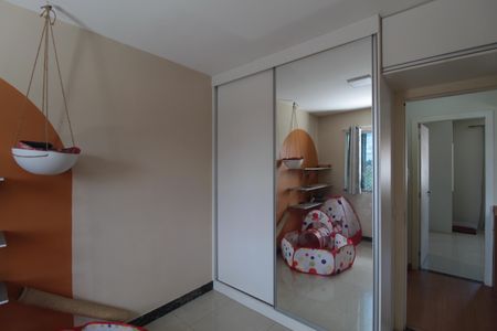 Casa para alugar com 114m², 3 quartos e 4 vagasQuarto 2