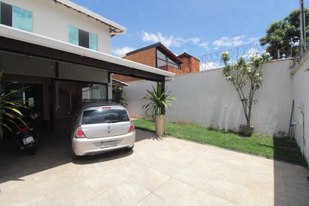 Casa para alugar com 114m², 3 quartos e 4 vagasGaragem