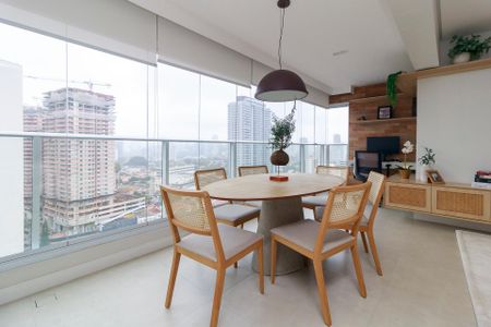Sala de apartamento para alugar com 2 quartos, 103m² em Jardim das Acacias, São Paulo