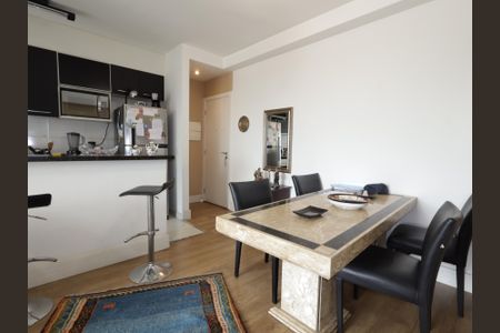 Apartamento à venda com 64m², 2 quartos e 1 vagaSala