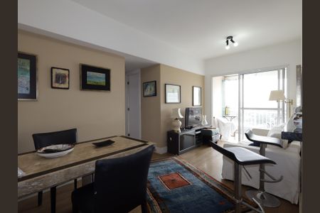 Sala de apartamento à venda com 2 quartos, 64m² em Vila Suzana, São Paulo