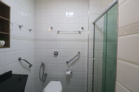 Apartamento para alugar com 12m², 1 quarto e 1 vaga Apartamento para alugar com 12m², 1 quarto e 1 vagaBanheiro Social