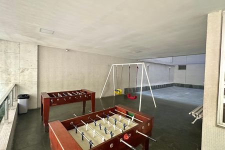 Apartamento para alugar com 185m², 3 quartos e 1 vaga