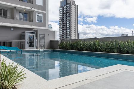 Apartamento para alugar com 27m², 1 quarto e sem vaga Apartamento para alugar com 27m², 1 quarto e sem vagaÁrea comum - Piscina