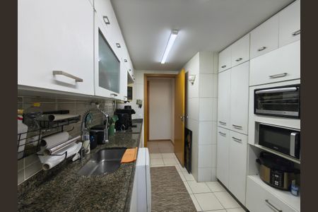 Apartamento à venda com 82m², 2 quartos e 1 vagaCozinha