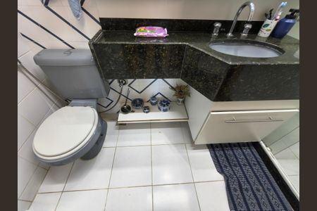 Apartamento à venda com 82m², 2 quartos e 1 vagaBanheiro Suite 2