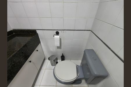 Apartamento à venda com 82m², 2 quartos e 1 vagaBanheiro Social