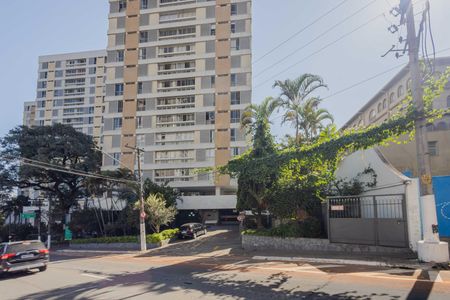 Apartamento para alugar com 123m², 3 quartos e 1 vagaFachada